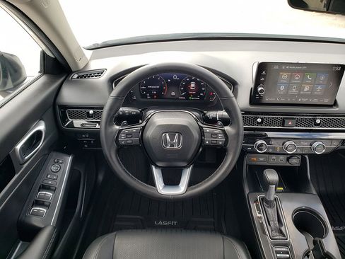 Used 2024 Honda Civic Touring image 14