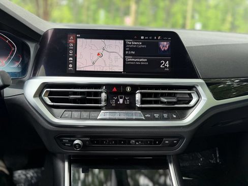 Used 2019 BMW 330i xDrive Sedan w/ Driving Assistance Package AWD/4WD image 29