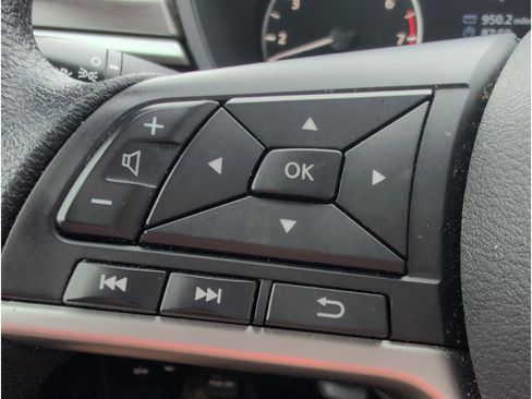 Used 2024 Nissan Altima 2.5 SV image 23