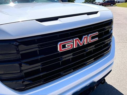 Used 2022 GMC Sierra 1500 Elevation AWD/4WD image 29