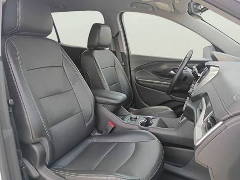 Used 2023 GMC Terrain SLT FWD image 32