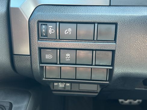 Used 2024 Toyota Tacoma TRD Sport AWD/4WD image 34