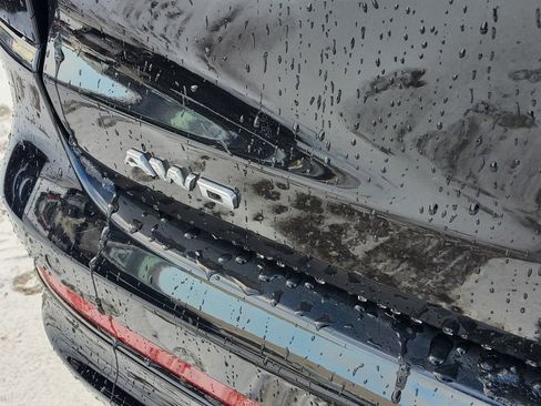 Used 2022 Cadillac XT6 Sport w/ LPO, Onyx Lite Package image 16