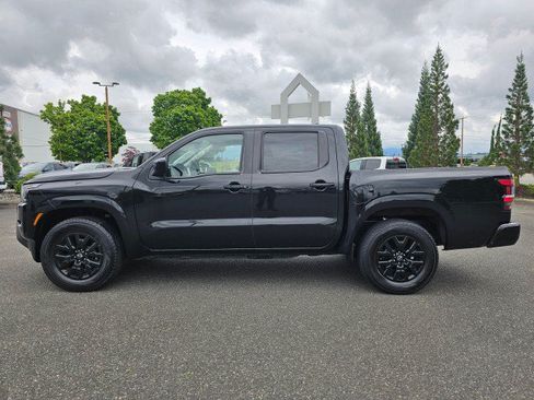 Used 2022 Nissan Frontier SV RWD image 6
