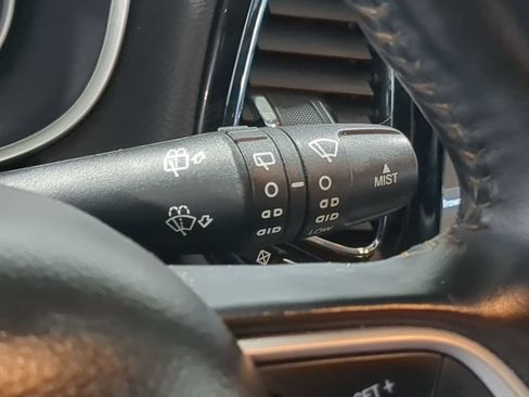 Used 2018 Jeep Compass Limited w/ Navigation Group FWD image 31