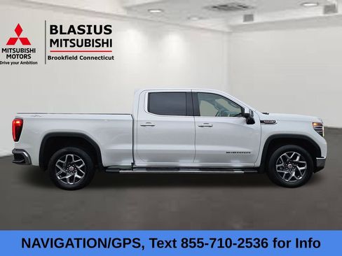 Used 2023 GMC Sierra 1500 SLT w/ SLT Convenience Package image 5