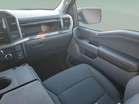 Used 2025 Ford F150 XLT w/ Equipment Group 301A Standard image 11