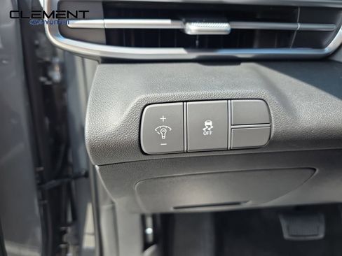 New 2025 Hyundai Elantra Limited image 12