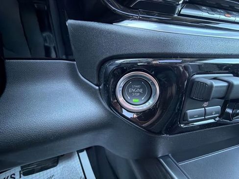 New 2026 GMC Sierra 1500 SLT w/ SLT Premium Plus Package image 17