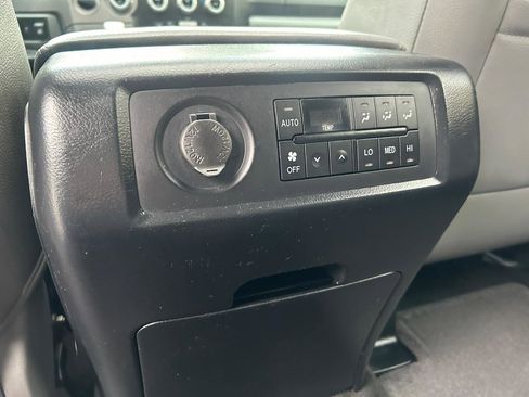 Used 2013 Toyota Sequoia Limited AWD/4WD image 18