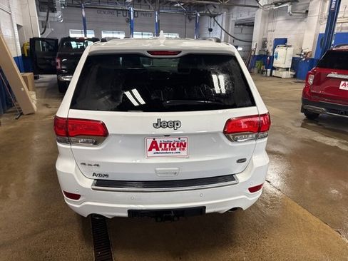 Used 2016 Jeep Grand Cherokee Overland image 5