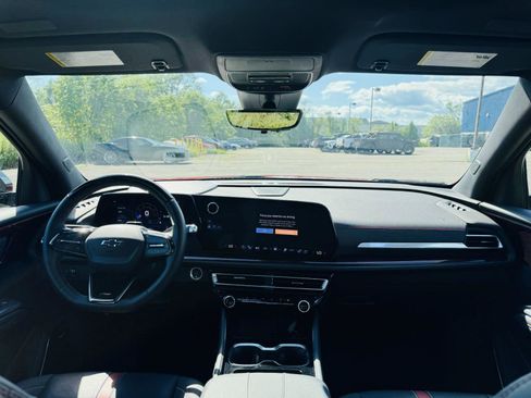 Used 2024 Chevrolet Traverse RS w/ LPO, Floor Liner Package image 33