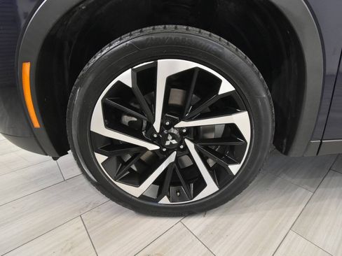 Used 2023 Mitsubishi Outlander SE AWD/4WD image 10