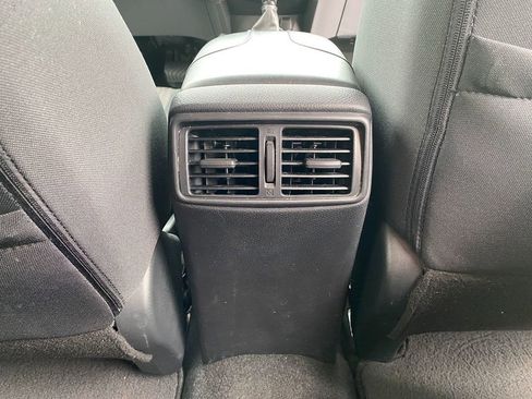 Used 2018 Nissan Rogue SV w/ Premium Package image 27