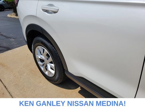 Used 2023 Honda CR-V LX image 14