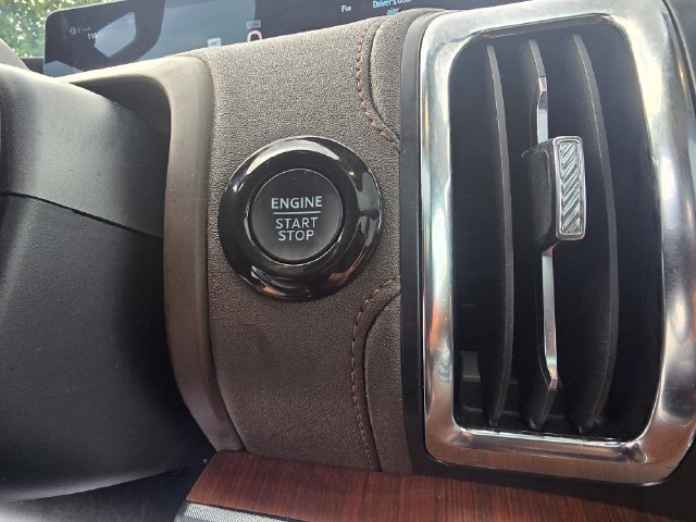 Used 2025 Ford Expedition King Ranch AWD/4WD image 32