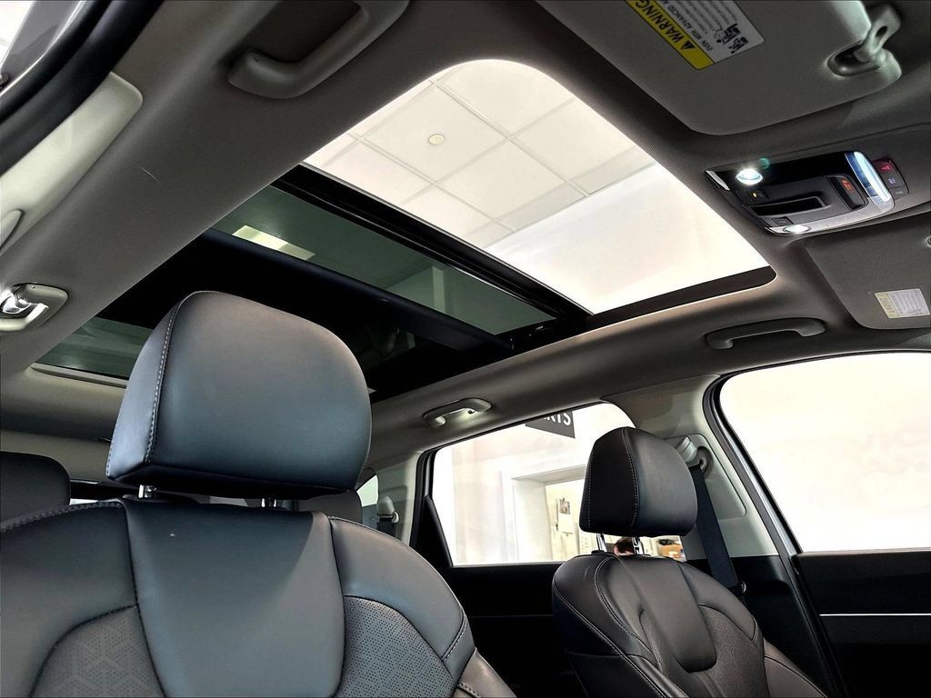 Certified 2023 Kia Sorento X-Line EX AWD/4WD image 32