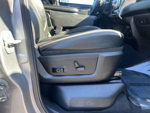 Used 2024 RAM 2500 Laramie AWD/4WD image 36