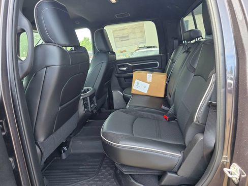 New 2026 RAM 3500 Laramie AWD/4WD image 11