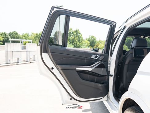 Used 2019 BMW X7 xDrive40i w/ Premium Package AWD/4WD image 48