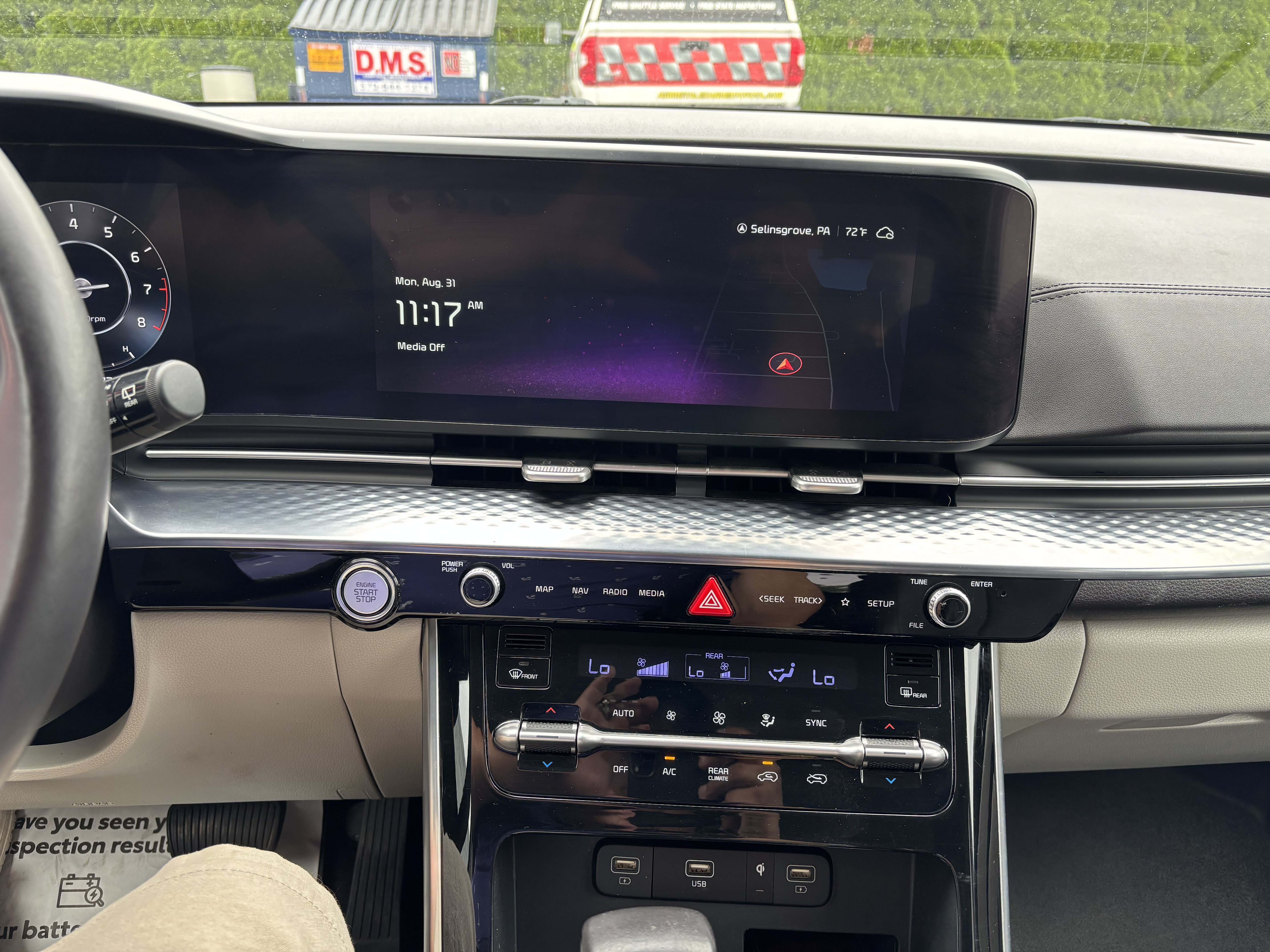 Used 2024 Kia Carnival SX Prestige FWD image 26