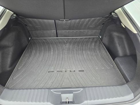 Used 2023 Toyota Prius XLE image 40