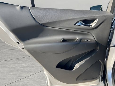 Used 2019 Chevrolet Equinox LT image 27