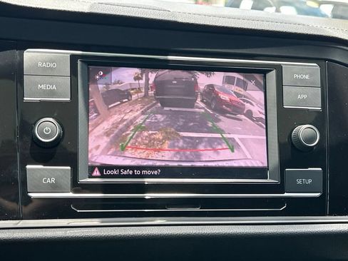 Used 2019 Volkswagen Jetta SE FWD image 34