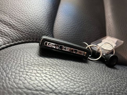 Used 2025 Volvo V60 B5 Cross Country Plus AWD/4WD image 21