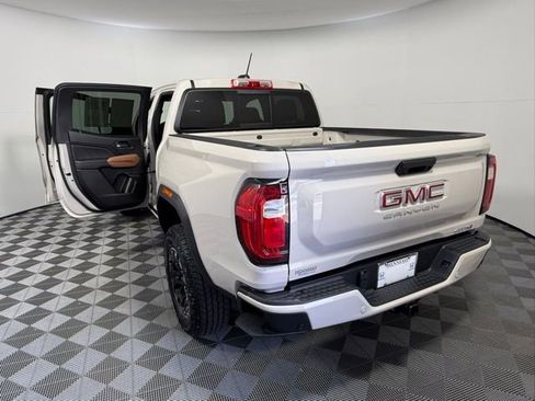 Used 2026 GMC Canyon AT4 image 6
