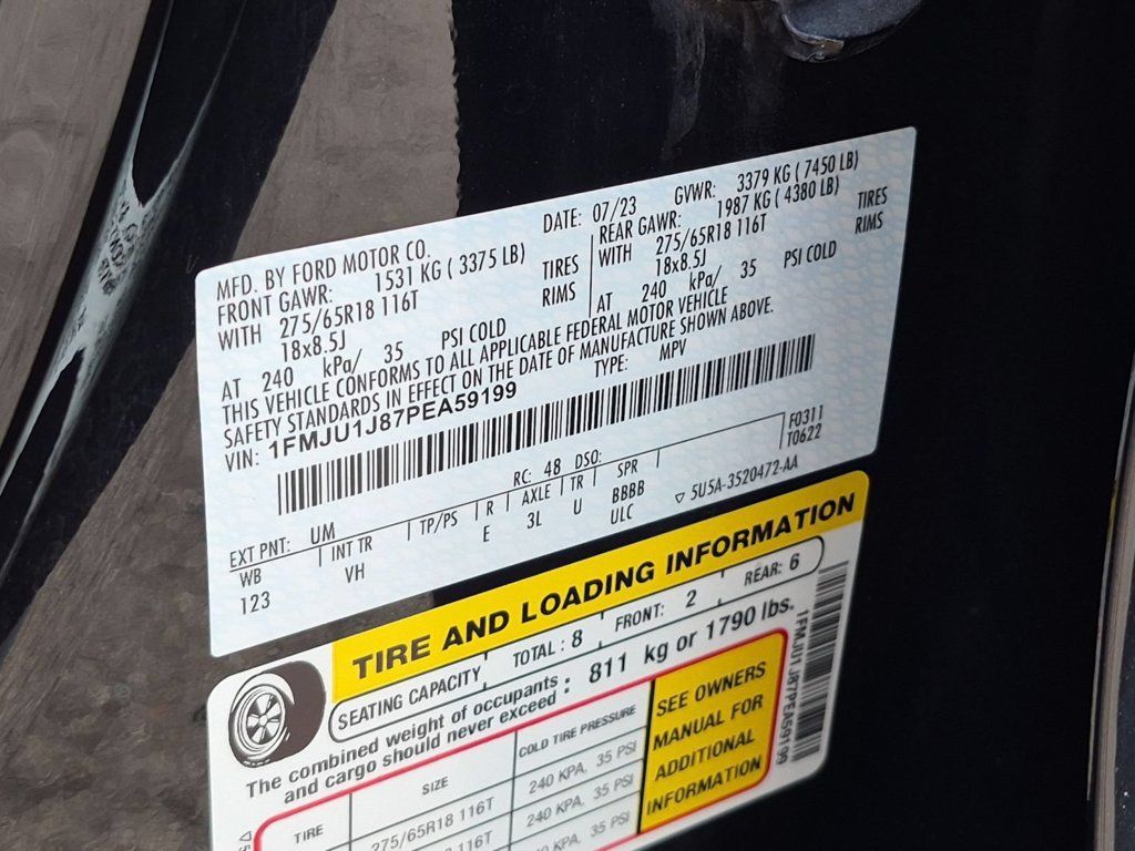 Used 2023 Ford Expedition XLT AWD/4WD image 32