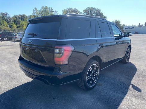 Used 2021 Ford Expedition Limited image 6