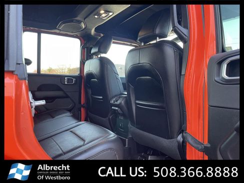 Used 2020 Jeep Wrangler Unlimited Sahara AWD/4WD image 16