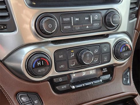 Certified 2015 Chevrolet Suburban LTZ image 23