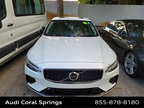 Used 2023 Volvo S60 B5 Ultimate image 7
