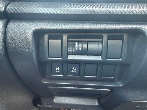 Used 2023 Subaru Crosstrek 2.0i AWD/4WD image 12