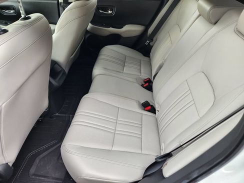 Used 2026 Honda HR-V EX-L image 12