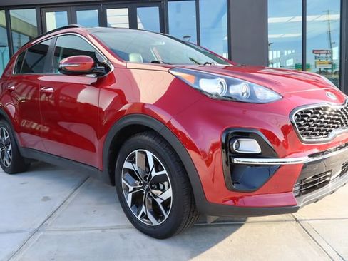 Used 2020 Kia Sportage EX w/ EX Technology Package FWD image 1