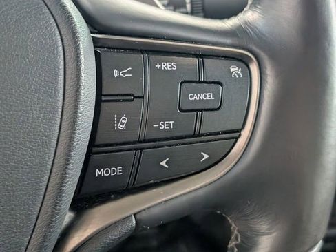 Used 2019 Lexus ES 350 Ultra Luxury w/ Accessory Package 2 image 21