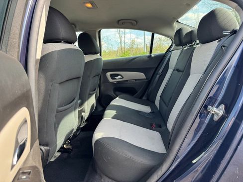 Used 2011 Chevrolet Cruze LS w/ Connectivity Package FWD image 16