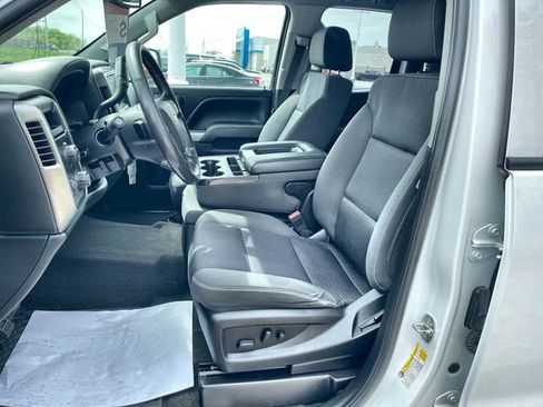 Certified 2018 Chevrolet Silverado 1500 LT w/ Redline Edition AWD/4WD image 18