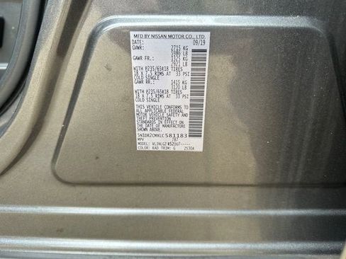 Used 2020 Nissan Pathfinder SL image 33