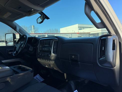 Used 2015 Chevrolet Silverado 2500 LT image 19