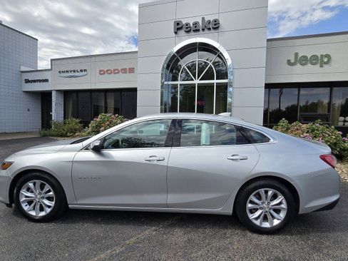 Used 2022 Chevrolet Malibu LT image 3