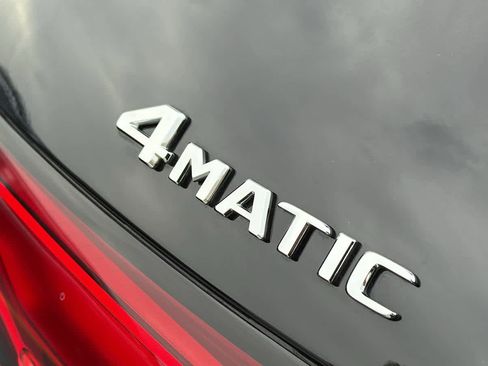 New 2025 Mercedes-Benz GLC 350e 4MATIC image 9