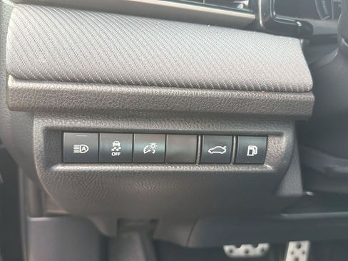 Used 2026 Toyota Camry SE FWD image 17