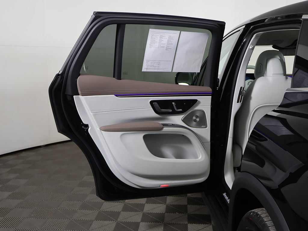 Used 2023 Mercedes-Benz EQS 450+ 4MATIC SUV image 27