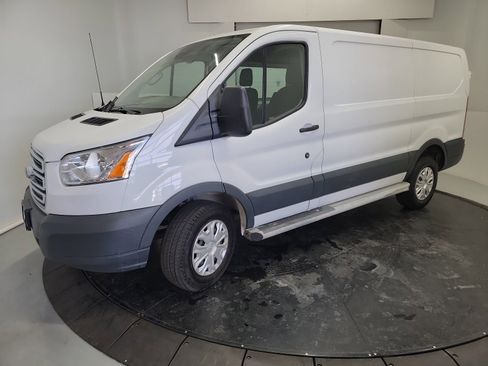 Used 2018 Ford Transit 250 130 Low Roof w/ Exterior Upgrade Package image 3