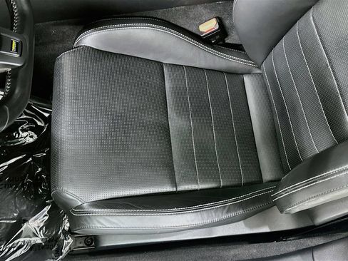 Used 2018 Jaguar F-TYPE 400 Sport RWD image 21