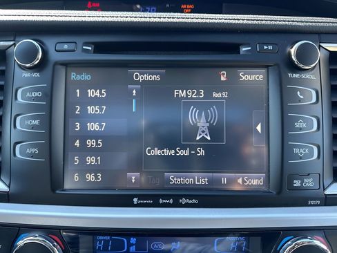 Used 2018 Toyota Highlander image 20